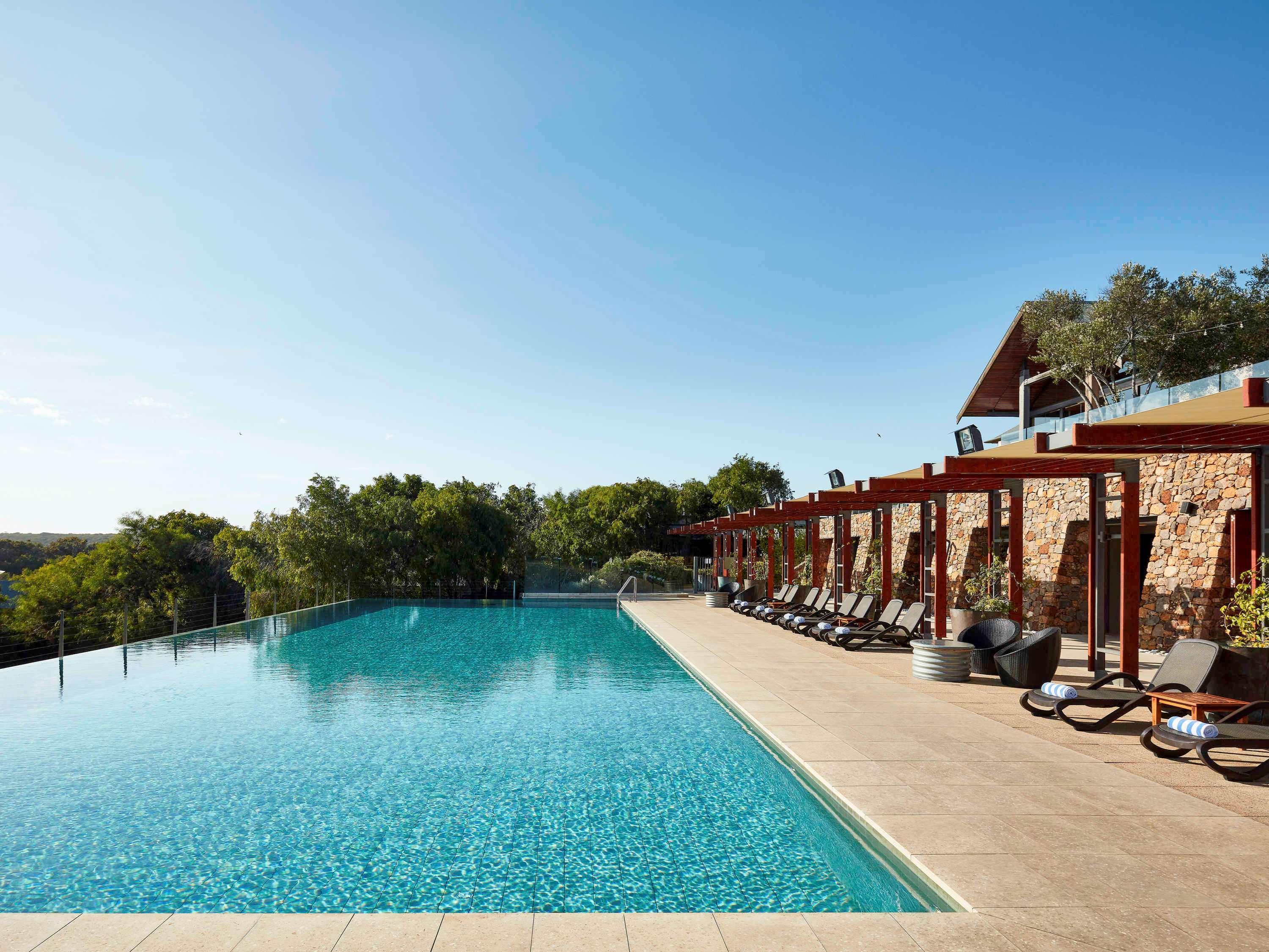 Pullman Bunker Bay Resort Margaret River Дънсбъро Екстериор снимка The swimming pool at the hotel