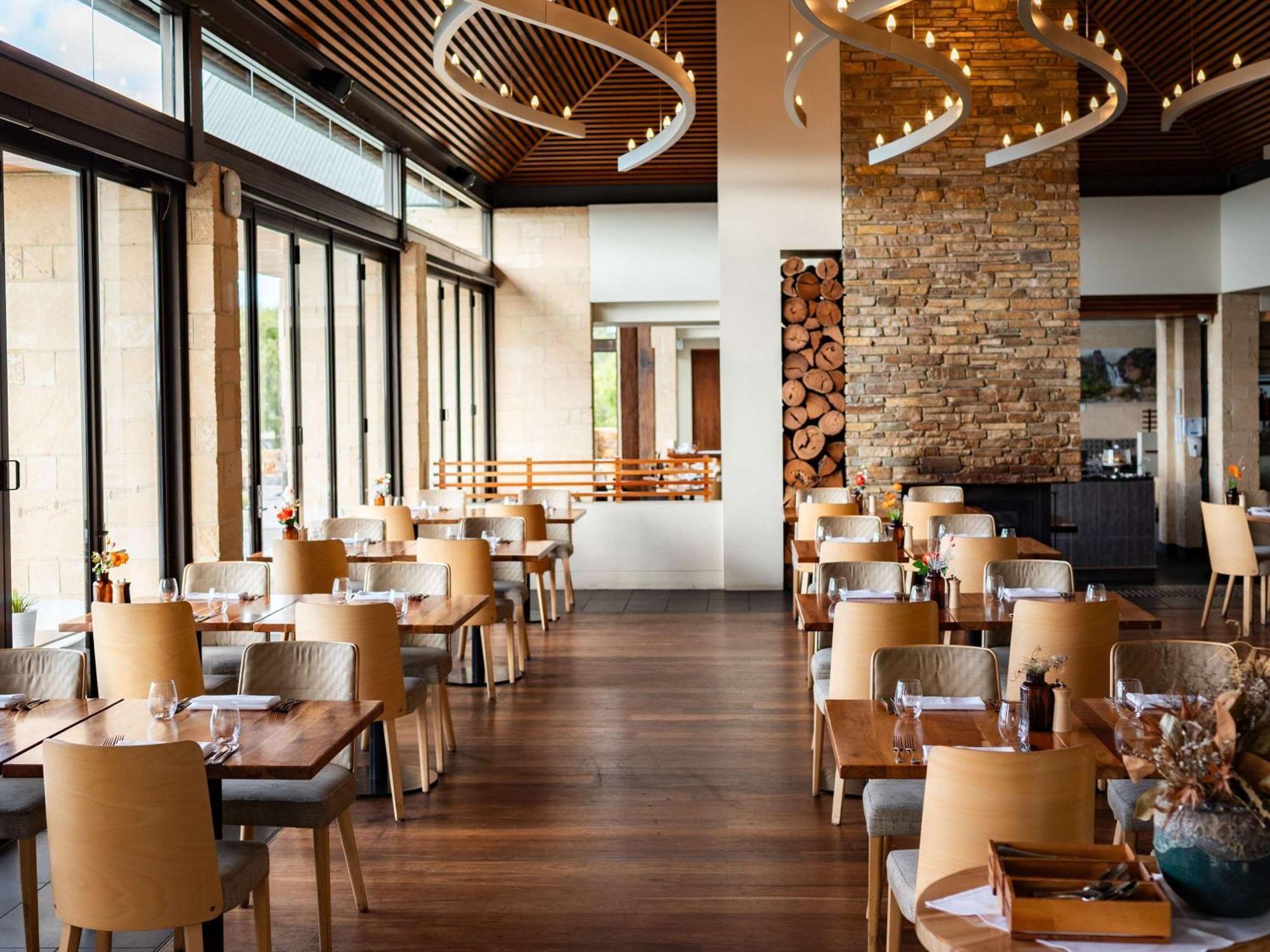 Pullman Bunker Bay Resort Margaret River Дънсбъро Екстериор снимка Interior of the restaurant